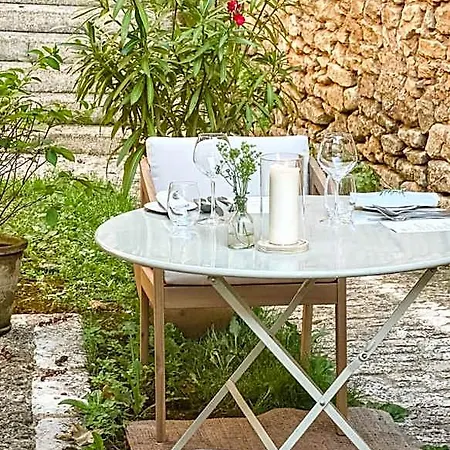 Dix Restaurant & D'hotes, Sainte-alvere, Dordogne 酒店
